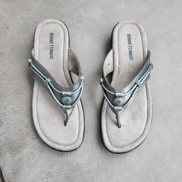 Minnetonka Silverbay Sandal. - Picture 3 of 7